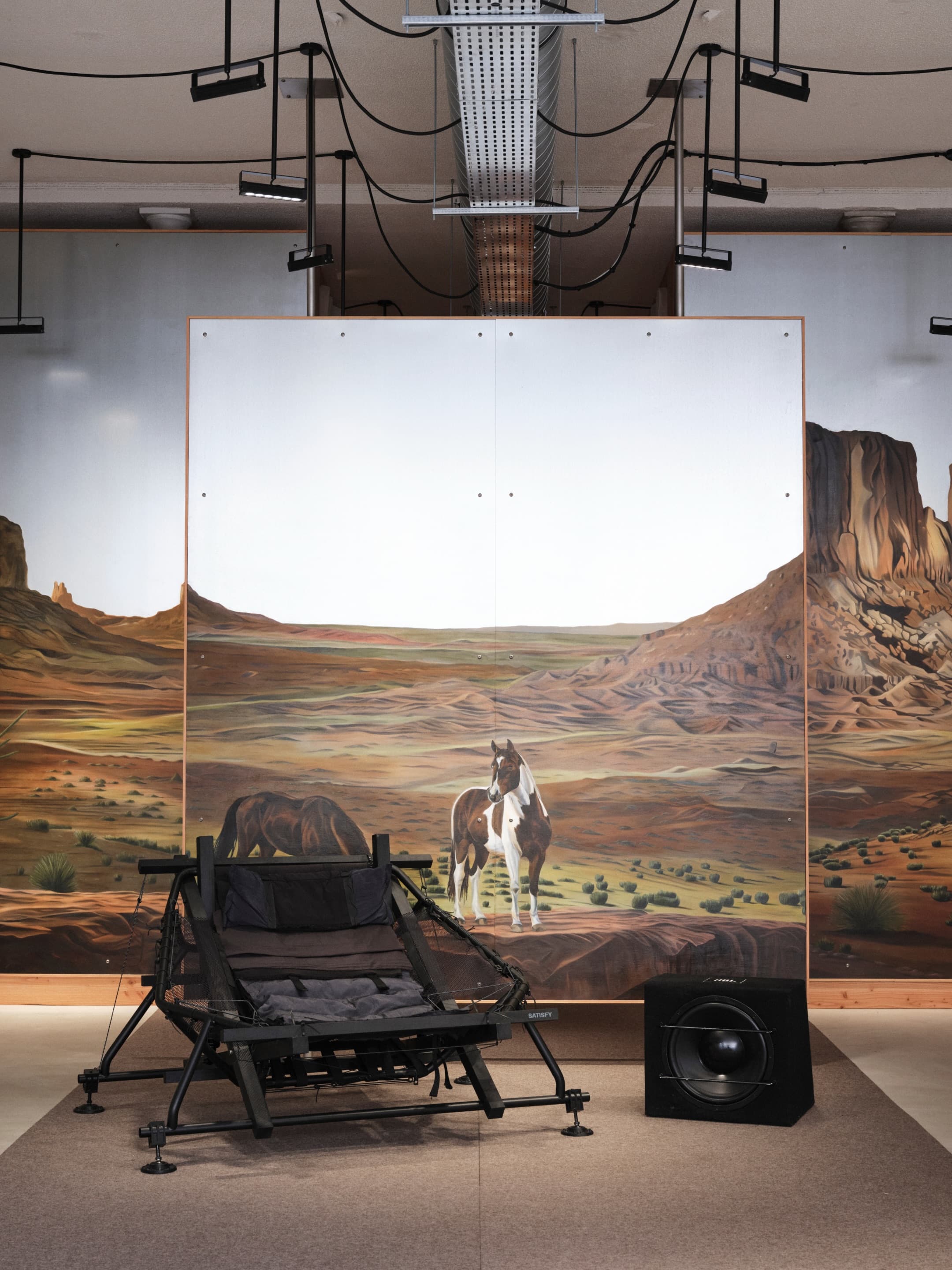Satisfy opens its first permanent spaces in Paris, one of them an aid station